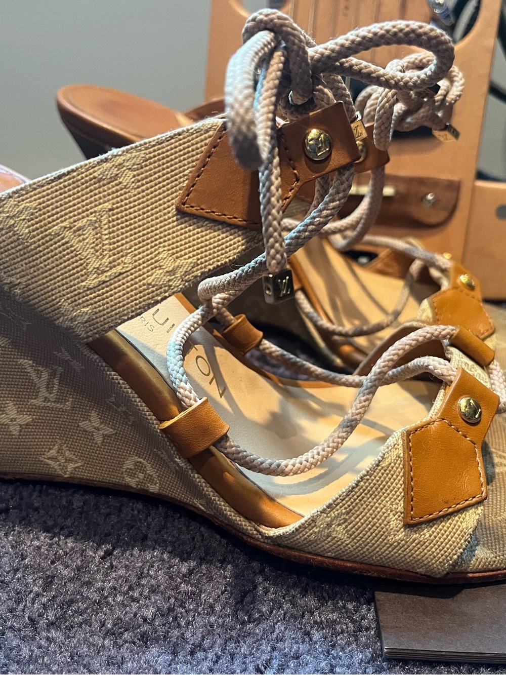 Vintage LoyVuitton Monogram Lucie Beige Mule Wedge Sandals size 39 - Picture 5 of 11